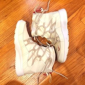 Nike Tanjun High Rise